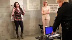 Две девицы на мели 4 сезон 11 серия