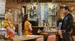 Две девицы на мели 5 сезон 18 серия